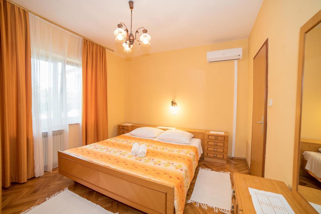 Apartment Anica Palit Kültér fotó